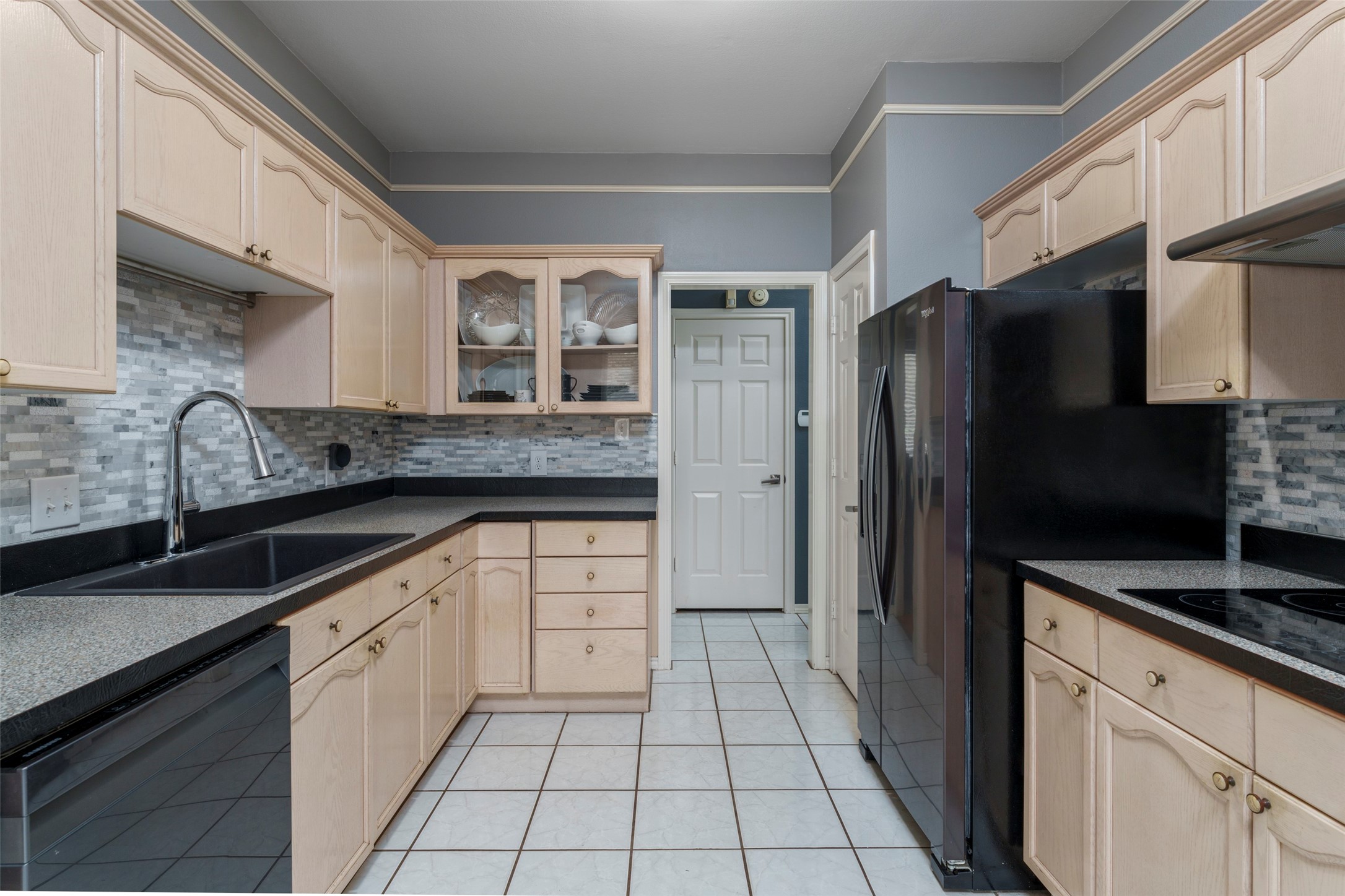 829 Woodridge Drive Fort Worth TX 76120