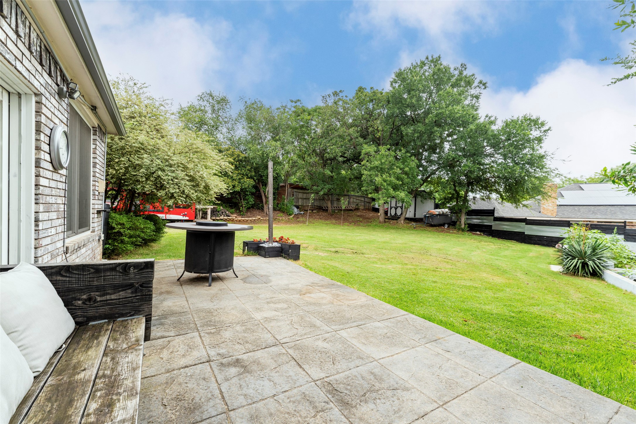 829 Woodridge Drive Fort Worth TX 76120