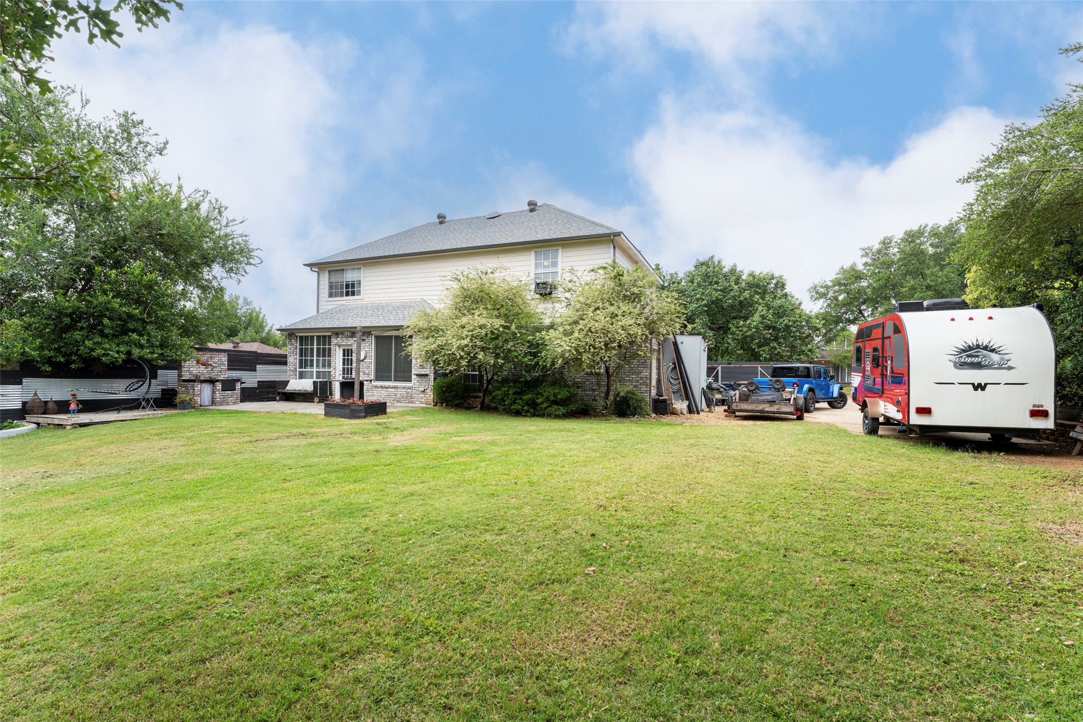 829 Woodridge Drive Fort Worth TX 76120