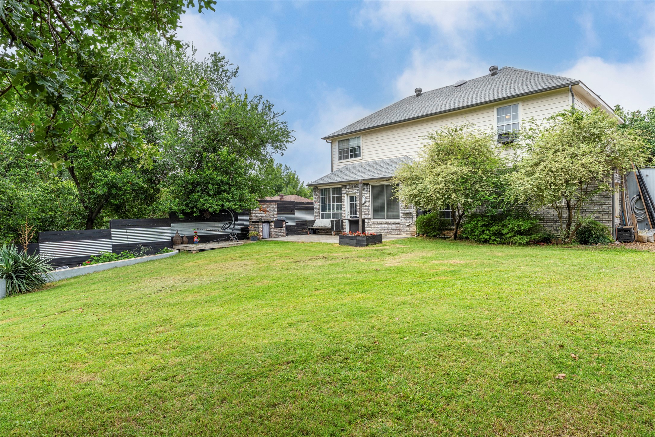 829 Woodridge Drive Fort Worth TX 76120