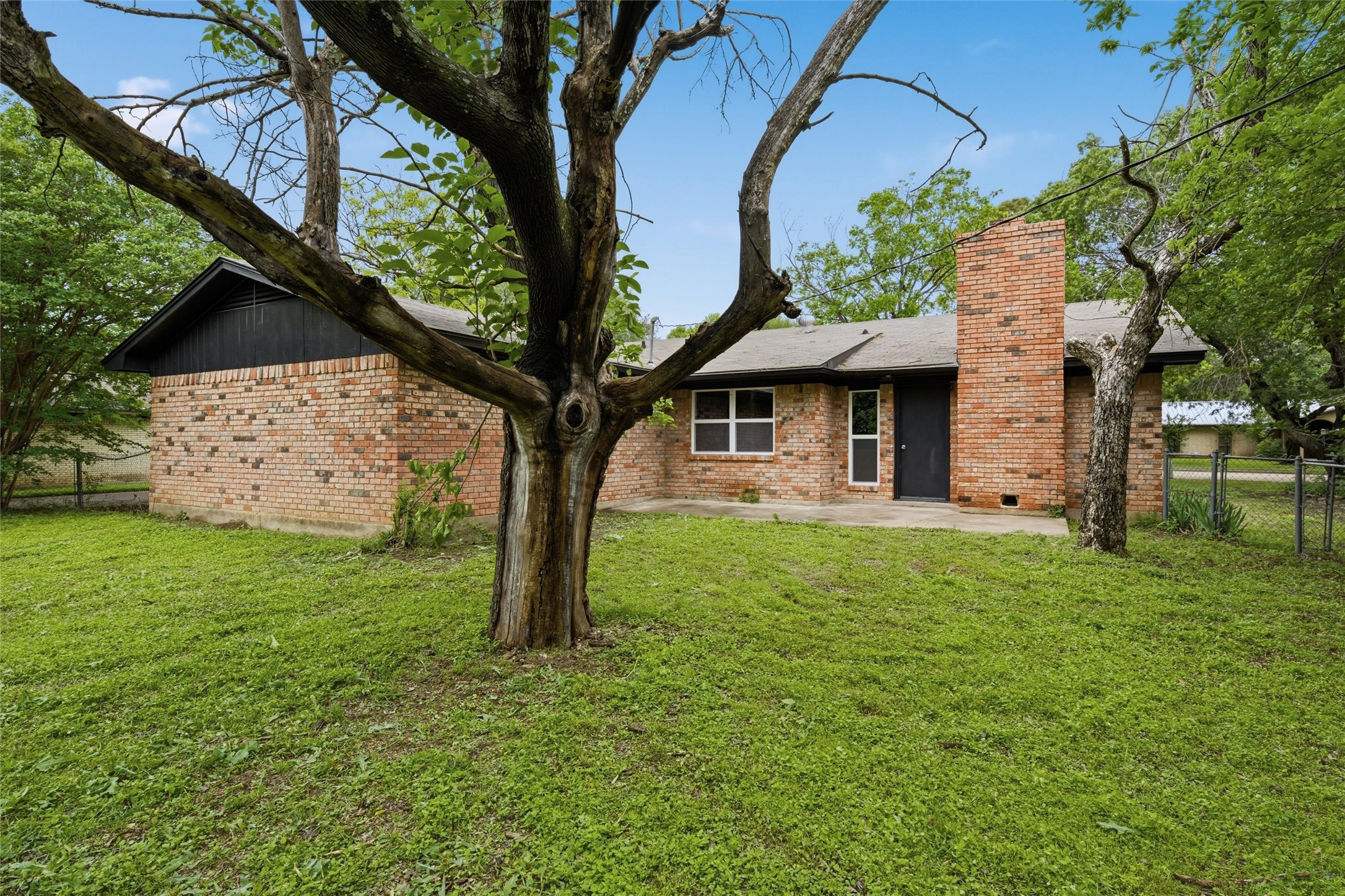 113 Goliad Street Mcgregor TX 76657