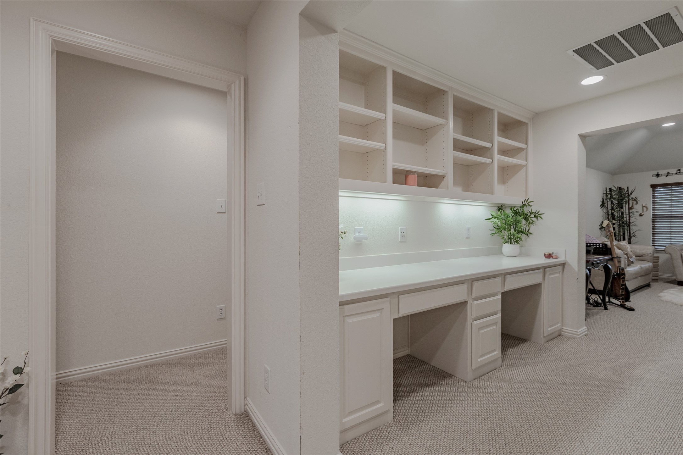 8313 Bayberry Avenue Lantana TX 76226