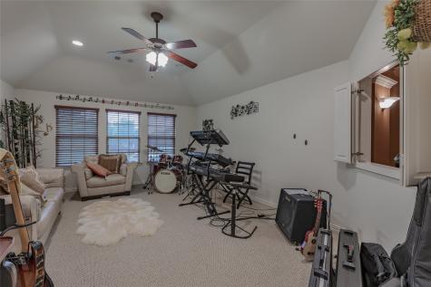 8313 Bayberry Avenue Lantana TX 76226