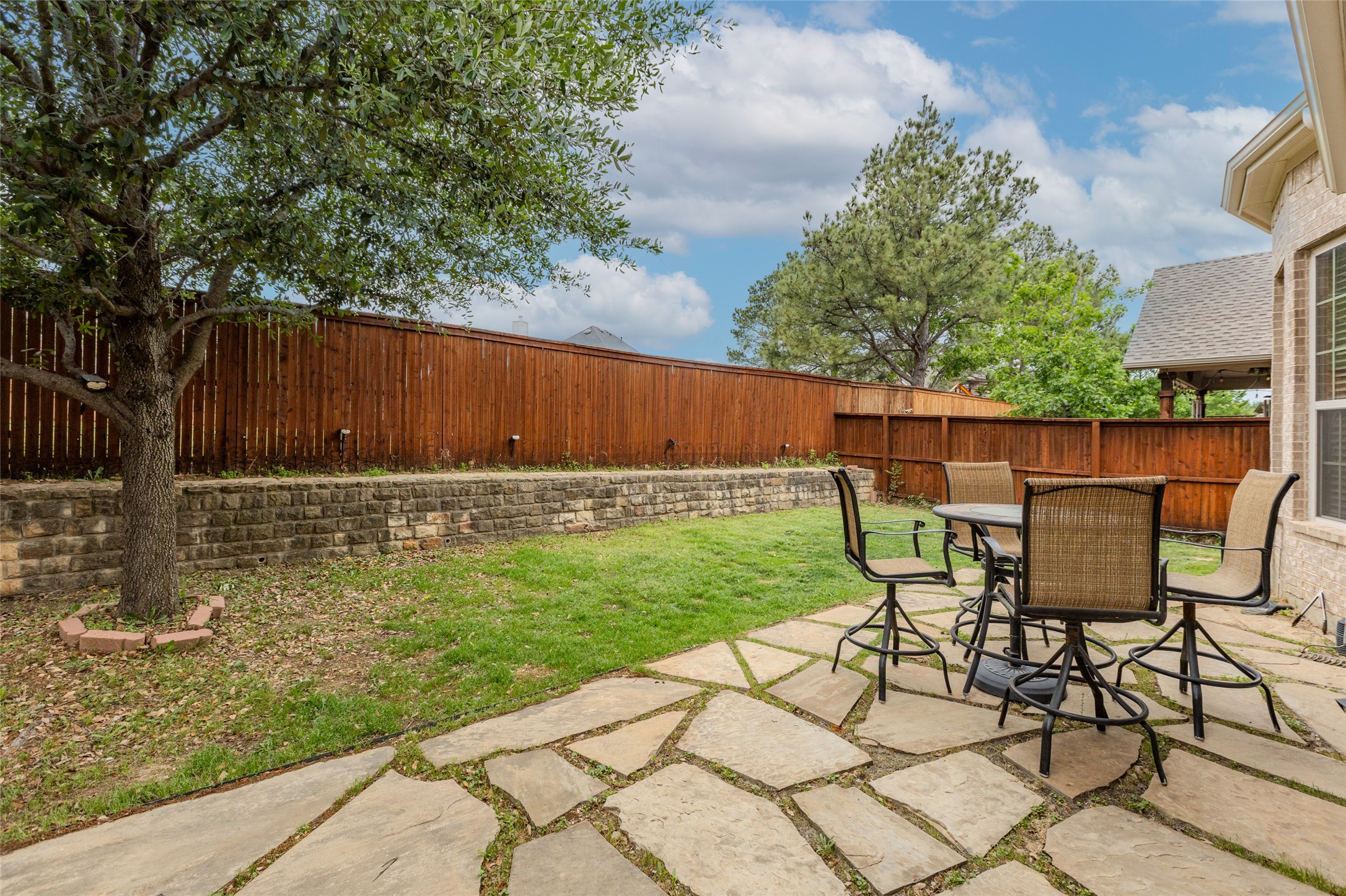 8313 Bayberry Avenue Lantana TX 76226