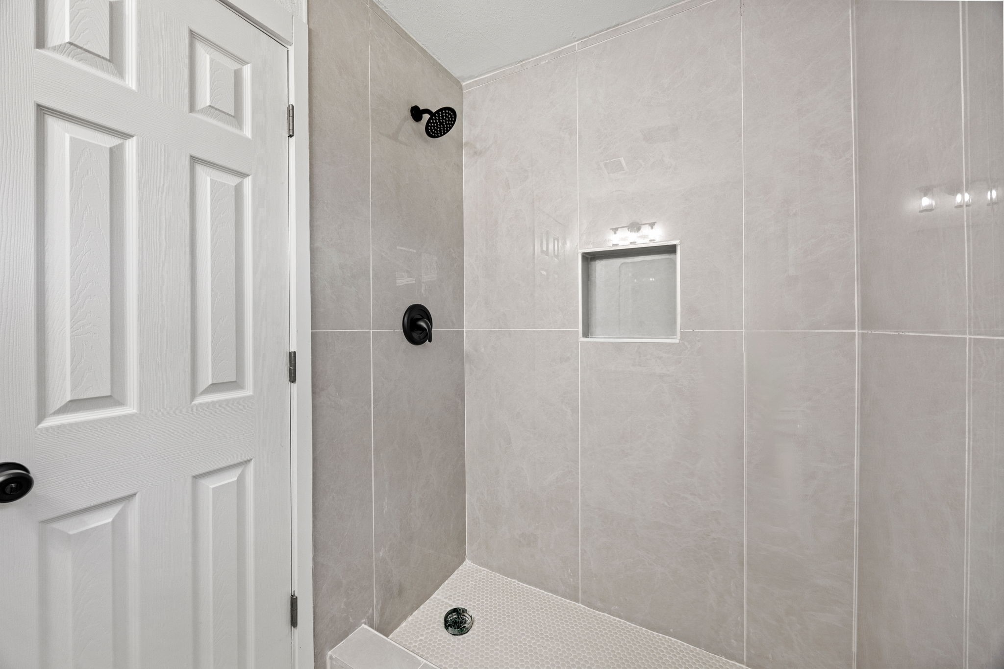 1631 Roundrock Trail Mesquite TX 75149