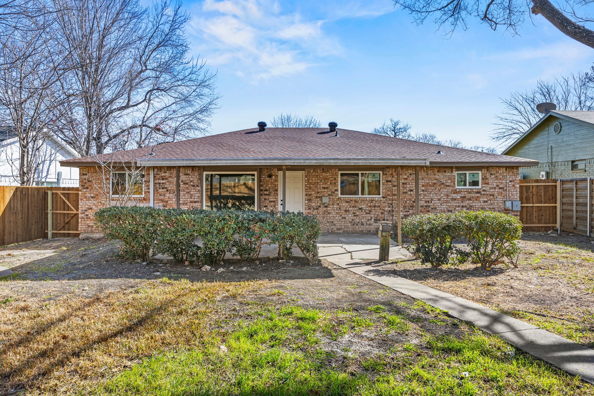 1631 Roundrock Trail Mesquite TX 75149