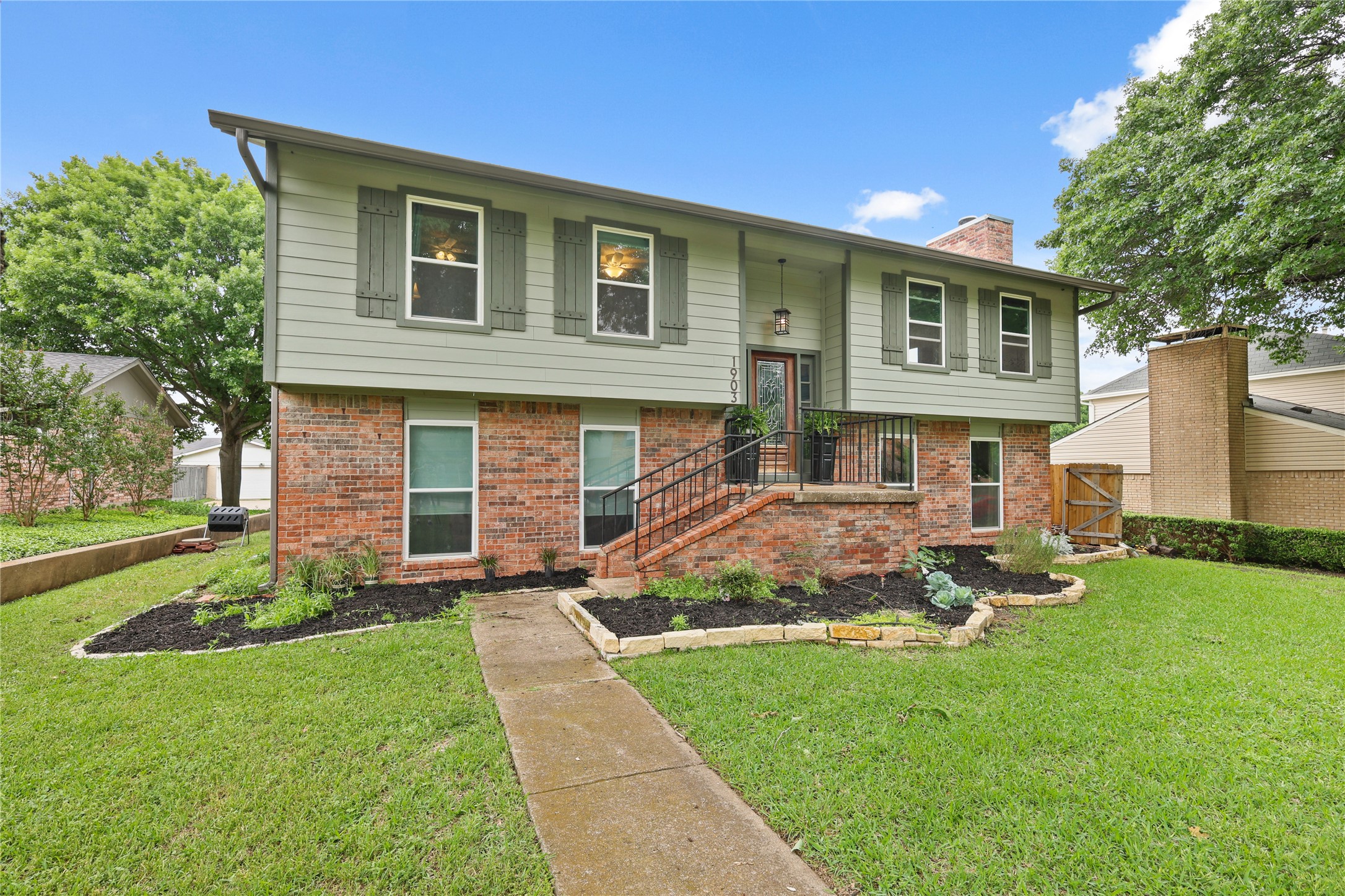 1903 Linda Lane Richardson TX 75081