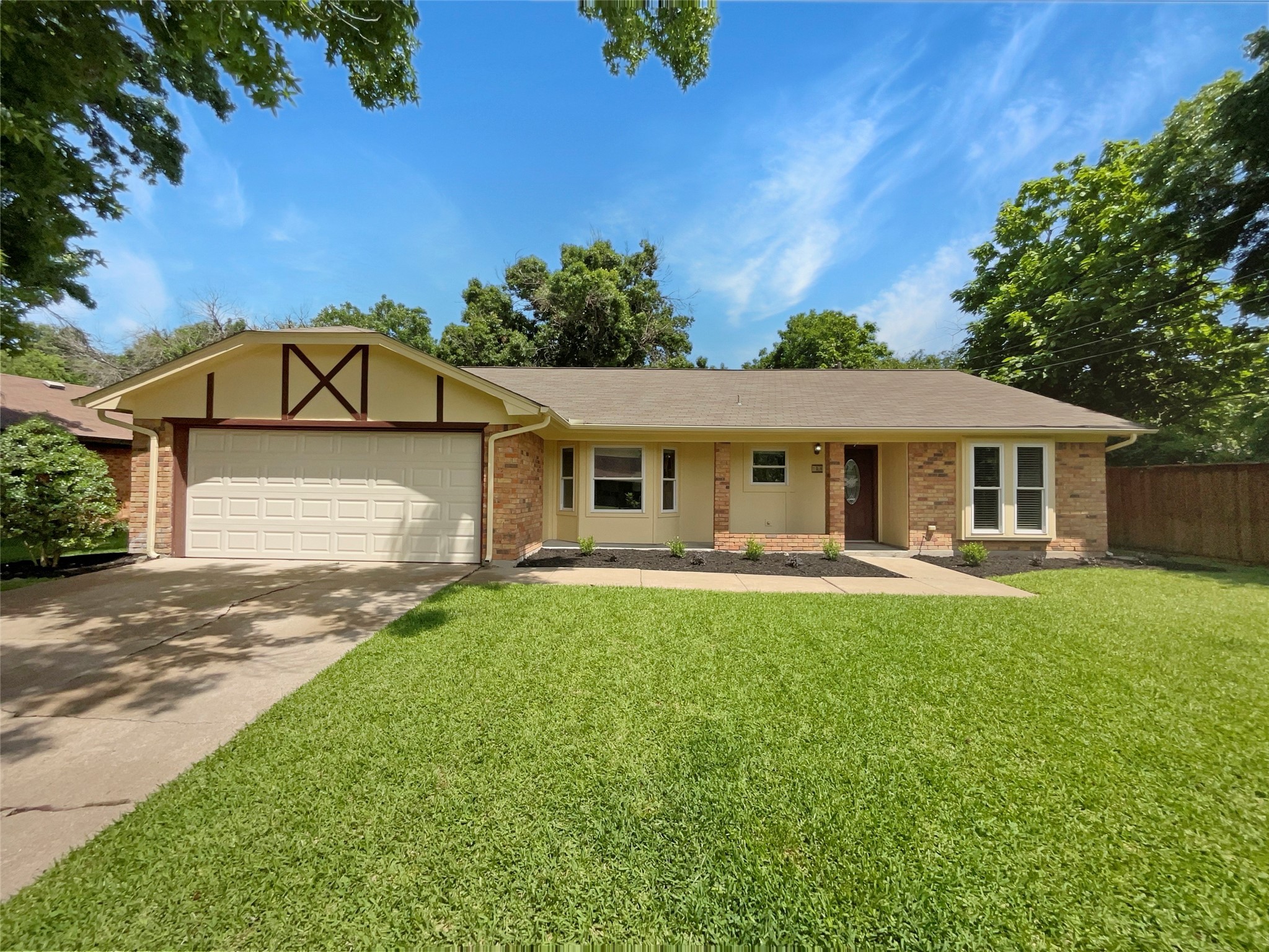 708 Pecan Street Burleson TX 76028