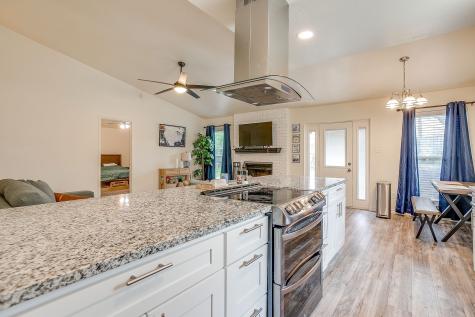 2135 Reverchon Drive Arlington TX 76017