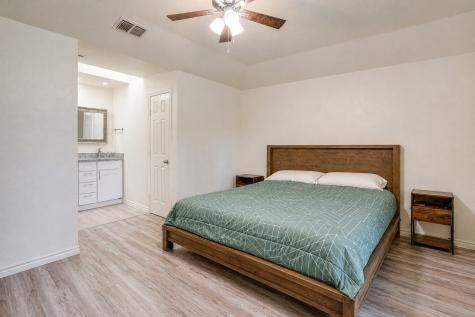 2135 Reverchon Drive Arlington TX 76017