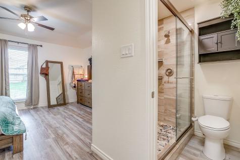 2135 Reverchon Drive Arlington TX 76017
