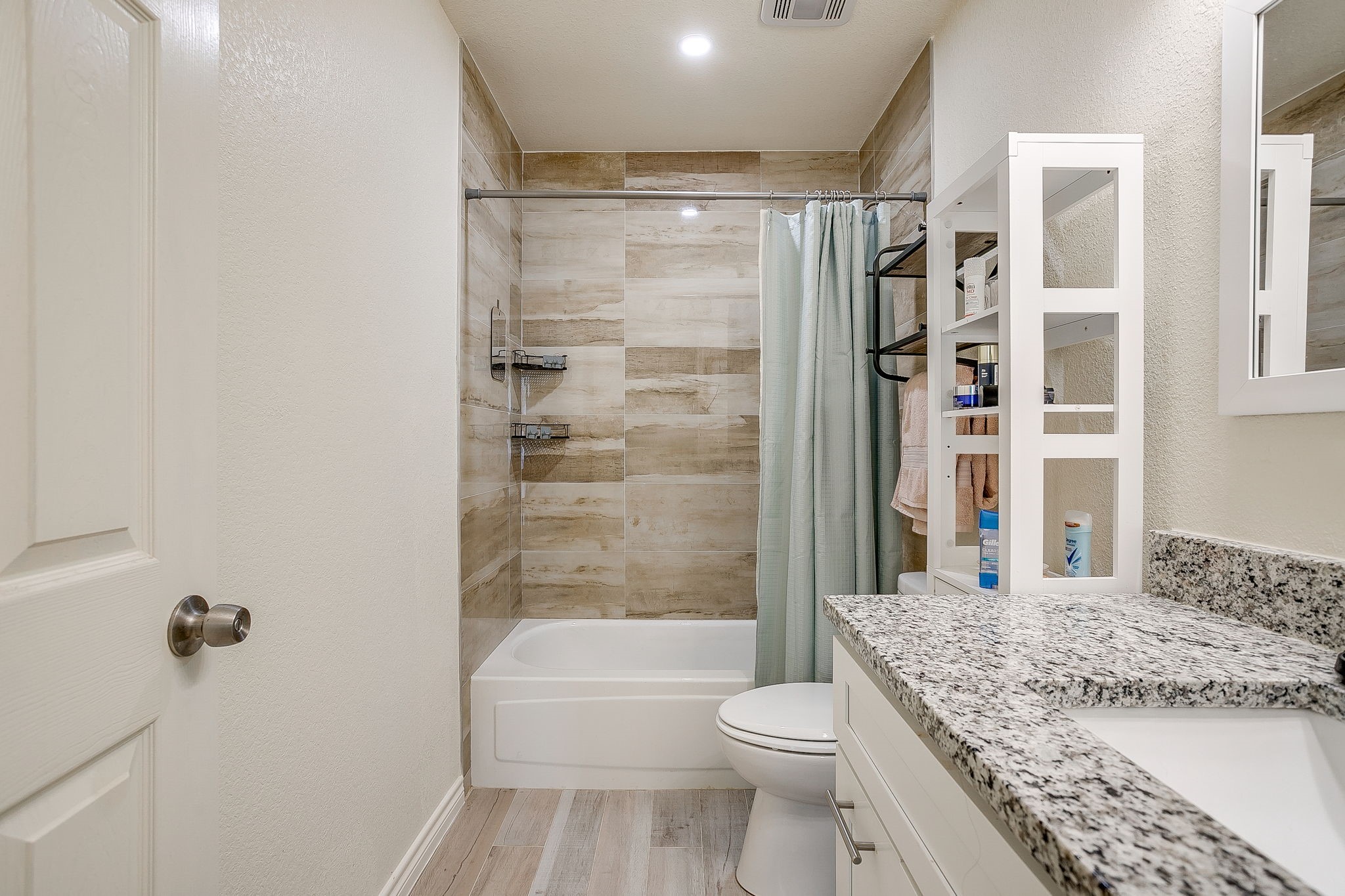 2135 Reverchon Drive Arlington TX 76017