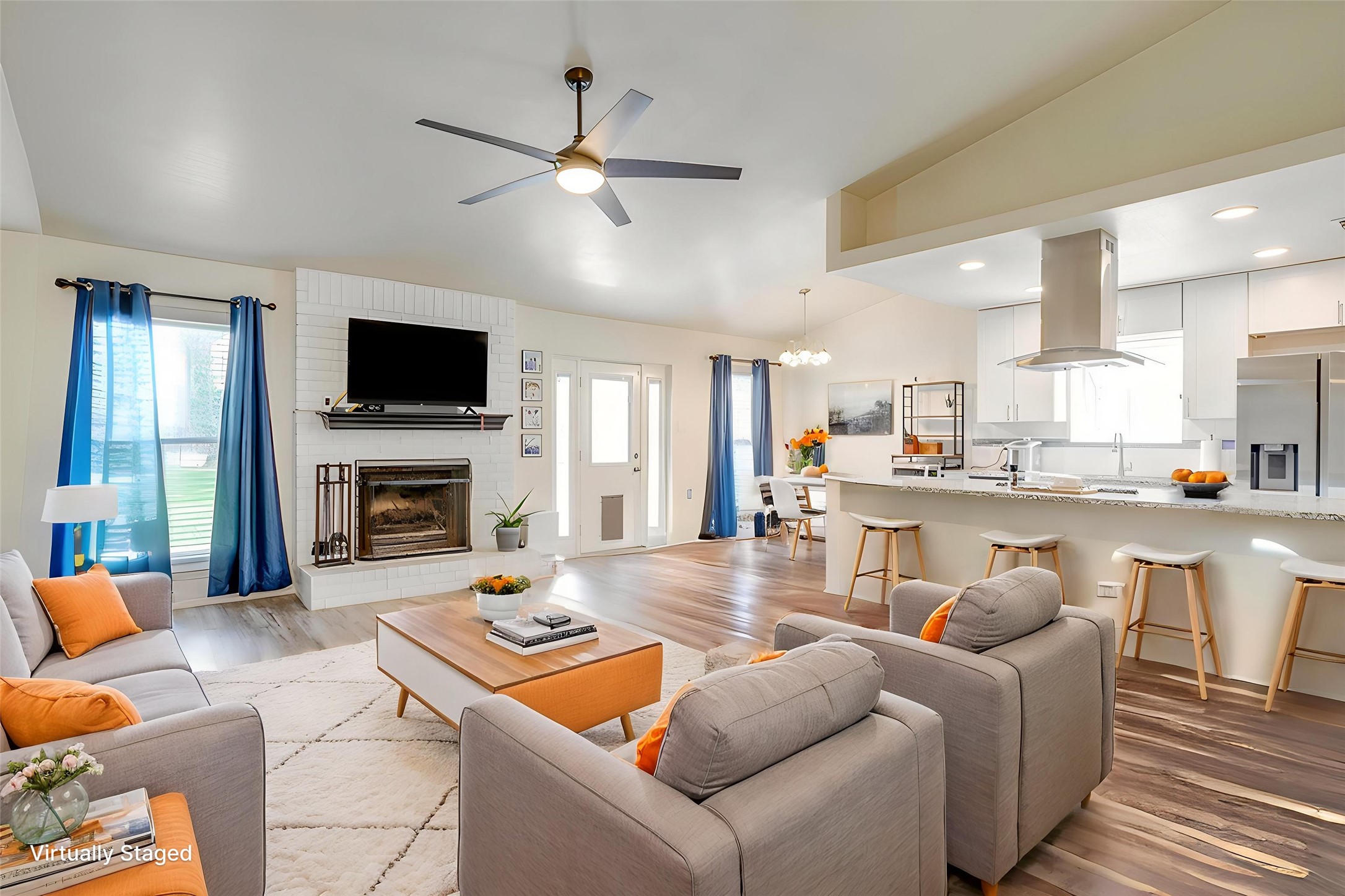 2135 Reverchon Drive Arlington TX 76017