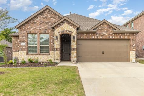 11216 Camelot Court Aubrey TX 76227