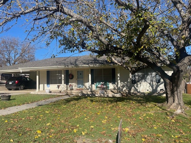 1307 W Avenue A Lampasas TX 76550