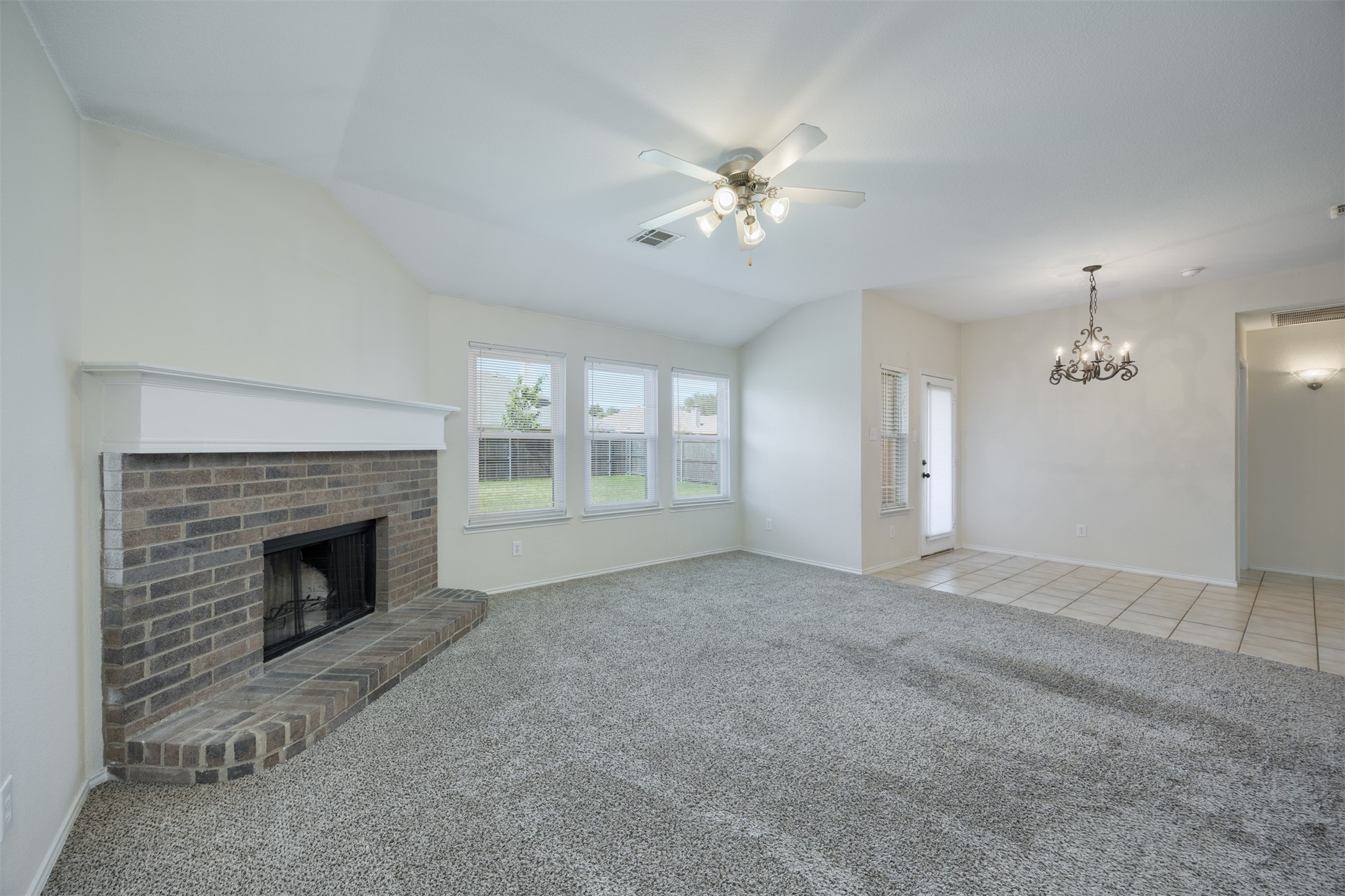 112 Tripp Trail Denton TX 76207