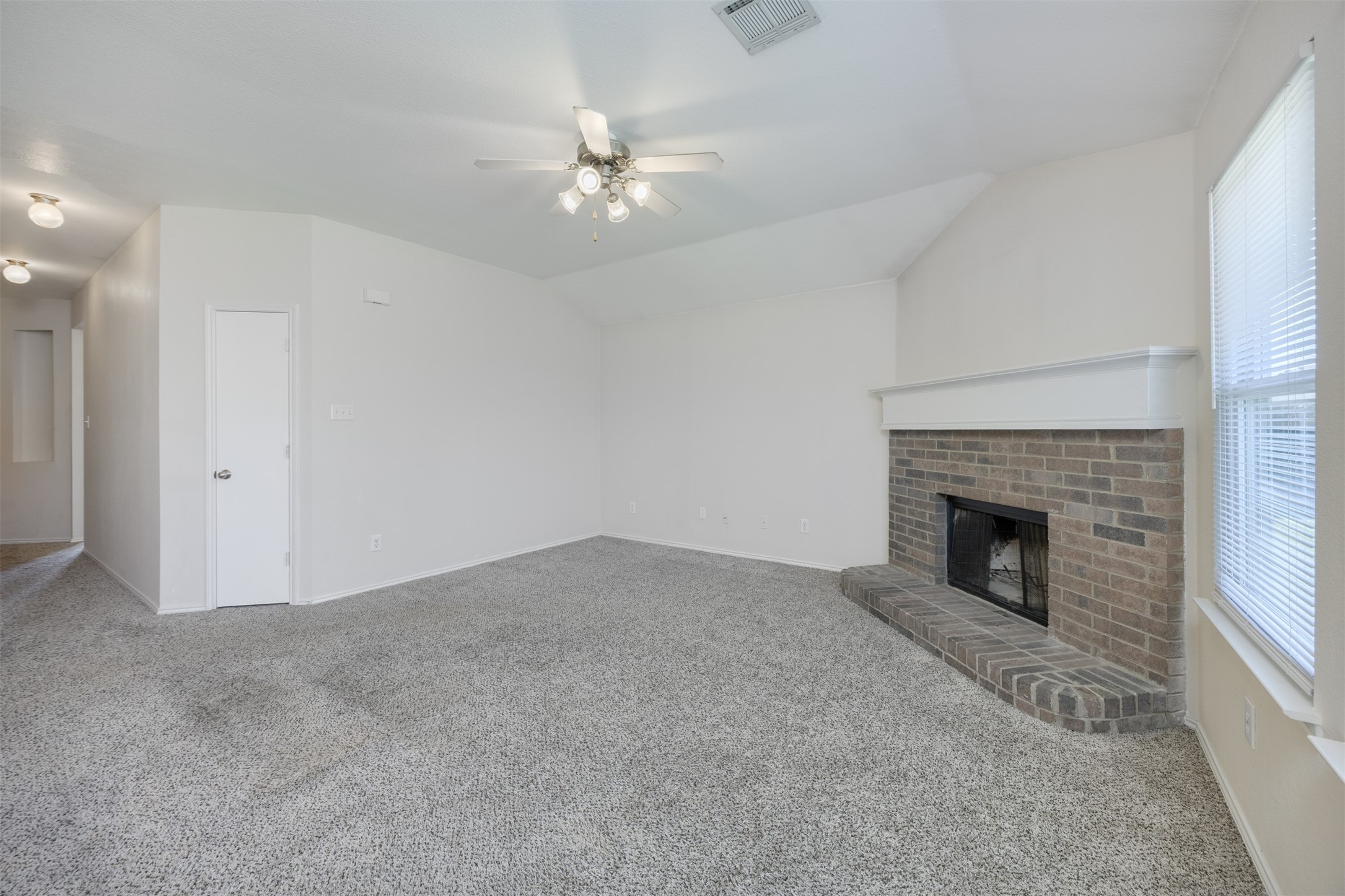 112 Tripp Trail Denton TX 76207