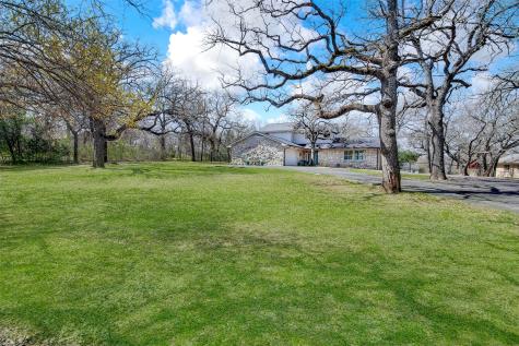 132 S Briaroaks Road Burleson TX 76028