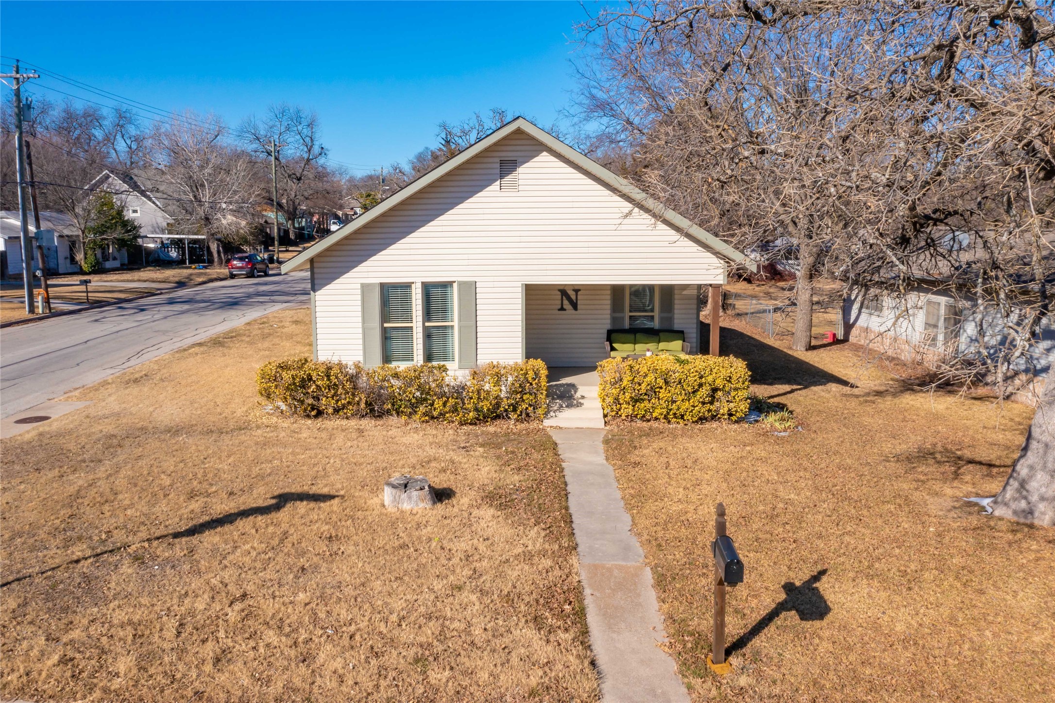 322 W Russell Street Weatherford TX 76086