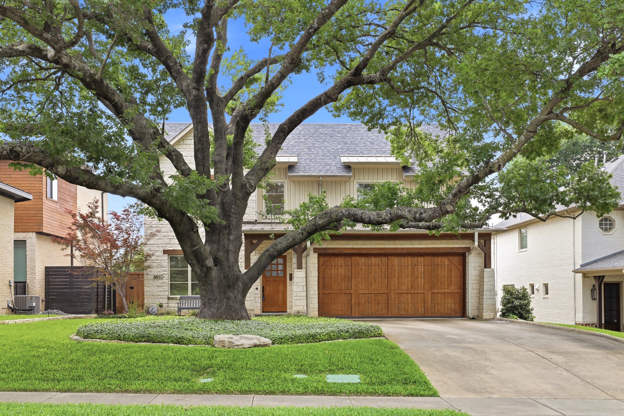 6910 Coronado Avenue Dallas TX 75214