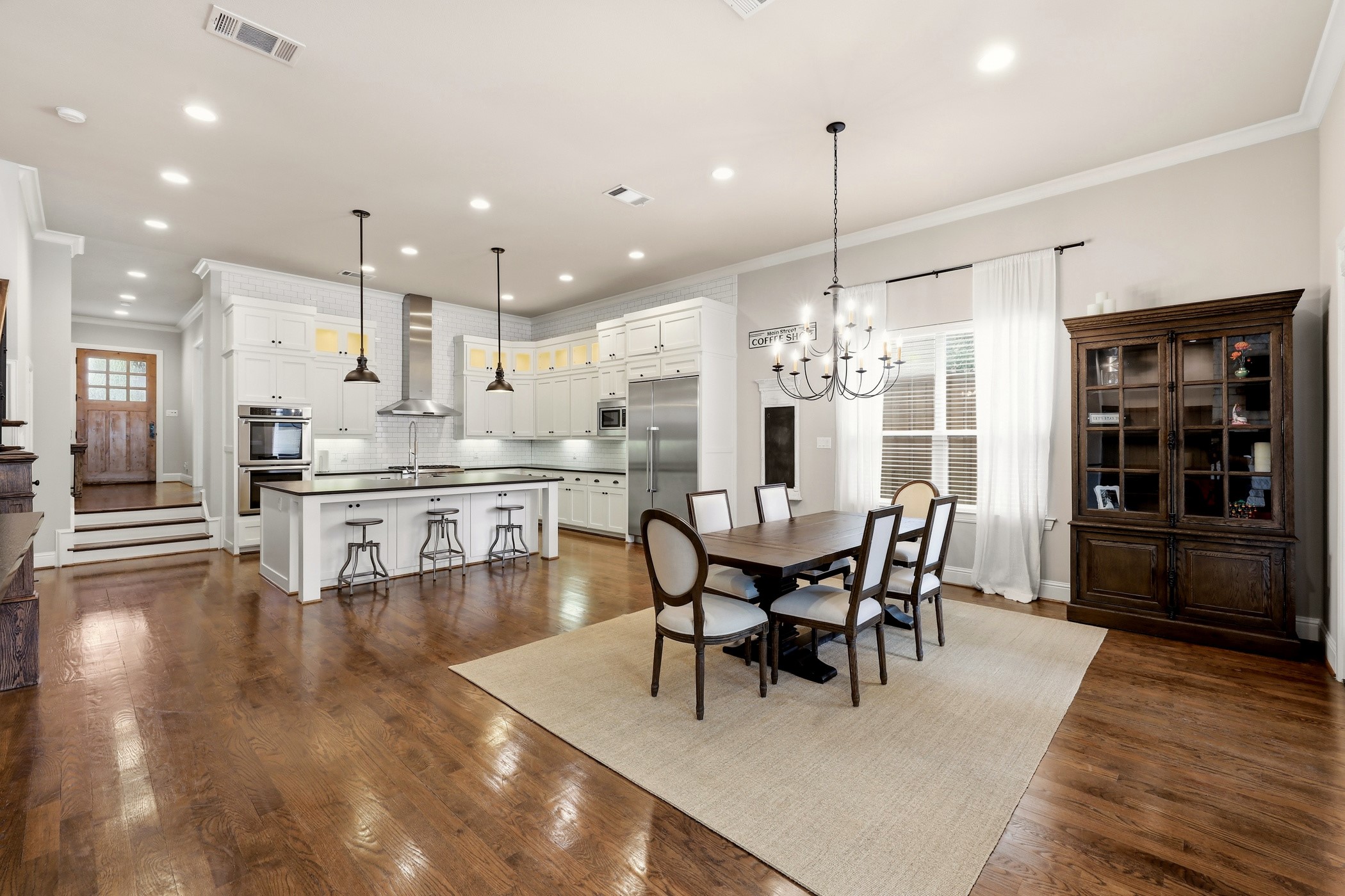 6910 Coronado Avenue Dallas TX 75214