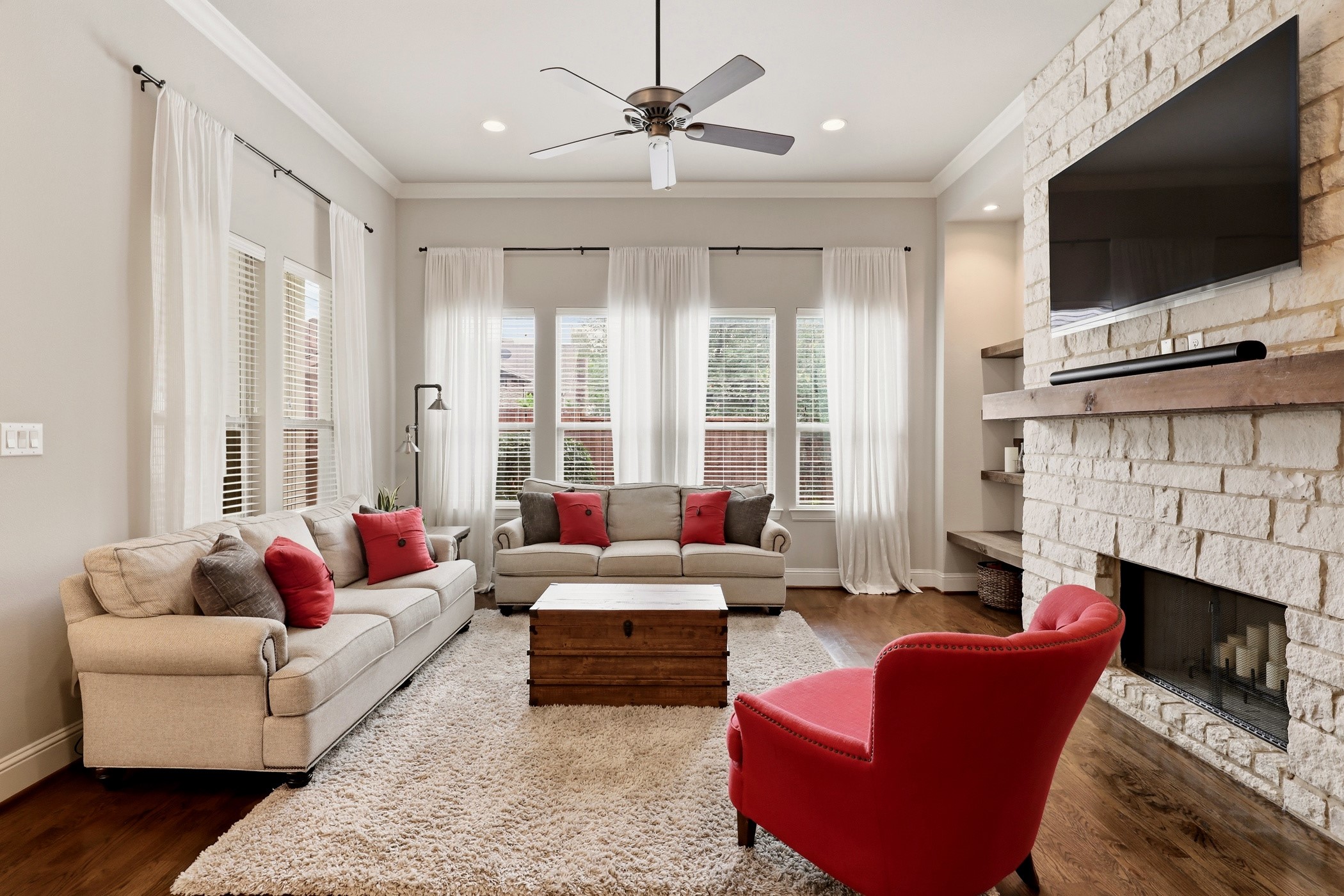 6910 Coronado Avenue Dallas TX 75214