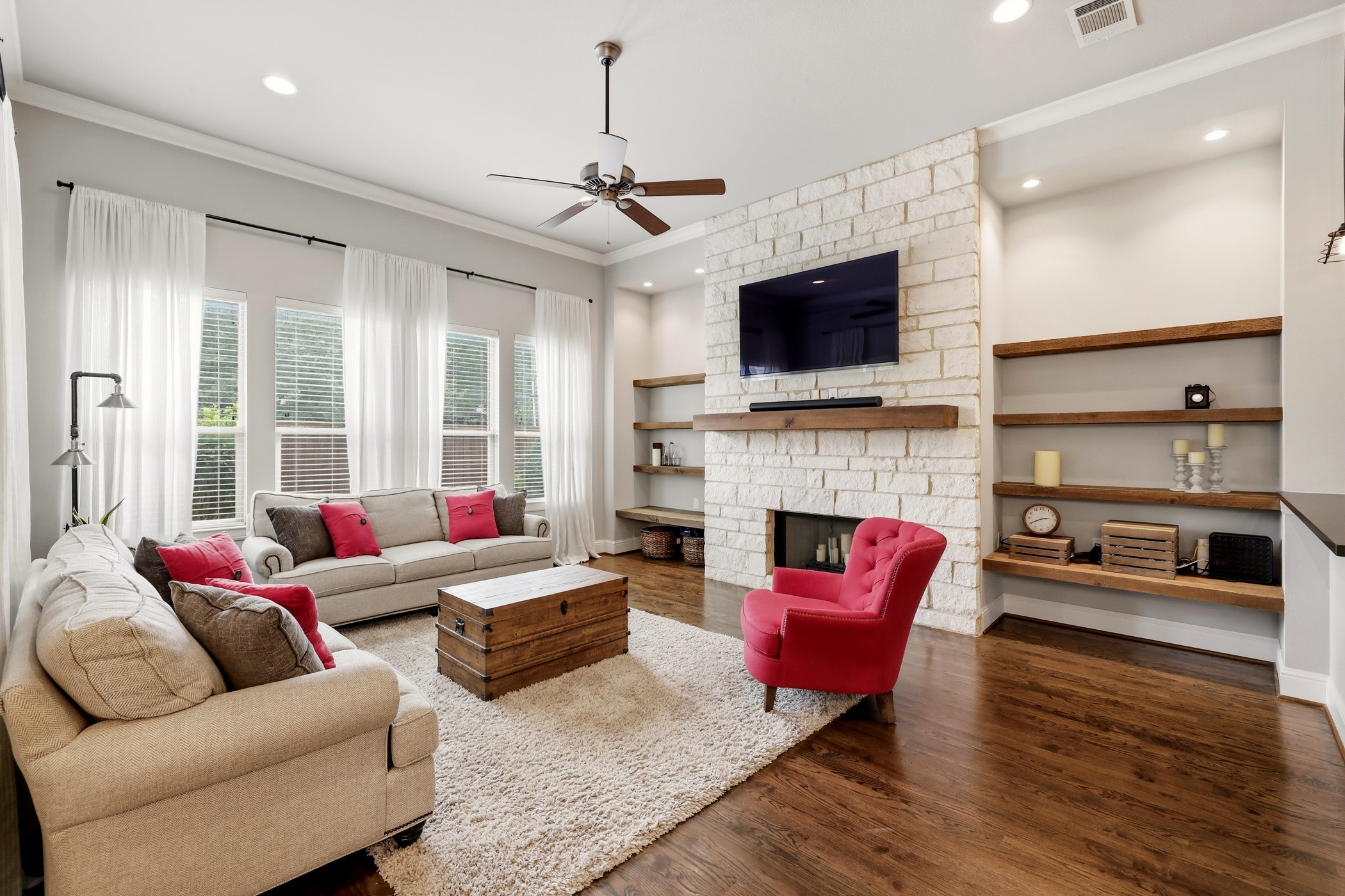 6910 Coronado Avenue Dallas TX 75214