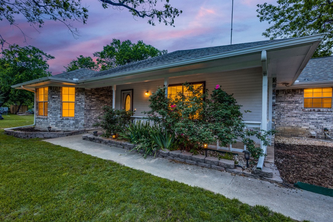 2647 Lake Avenue Farmersville TX 75442