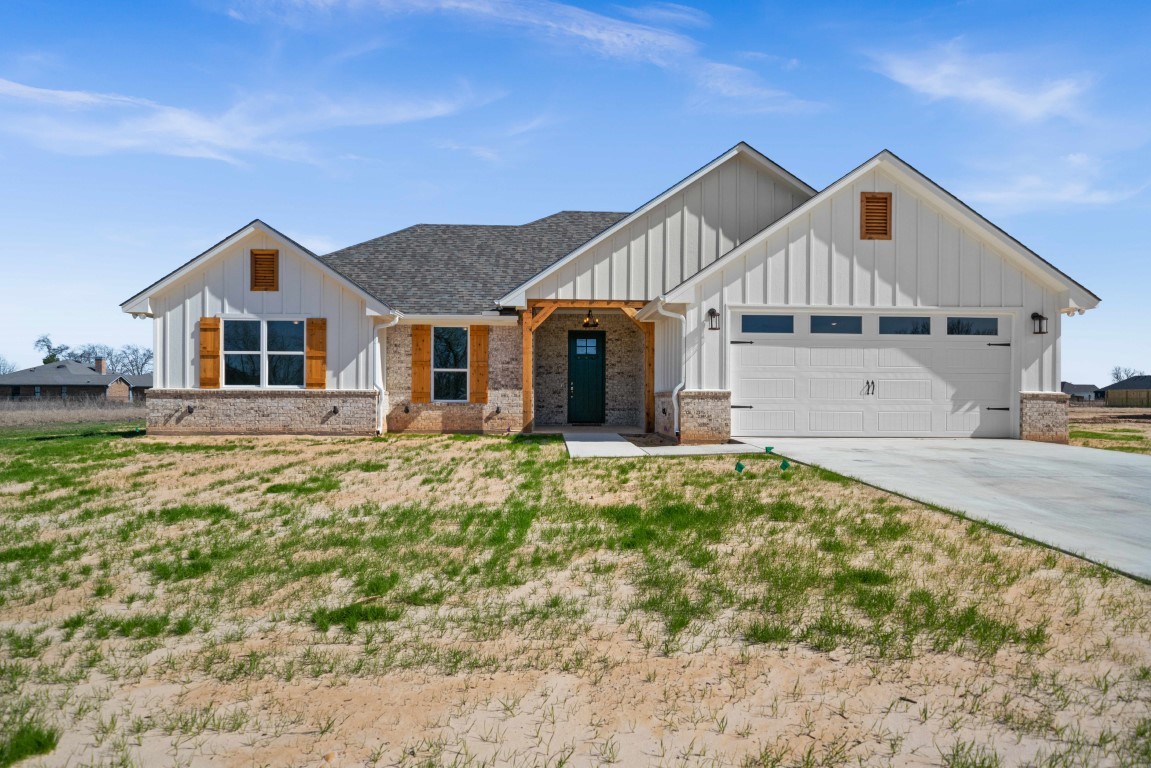 12449 Maplewood Drive Lindale TX 75771