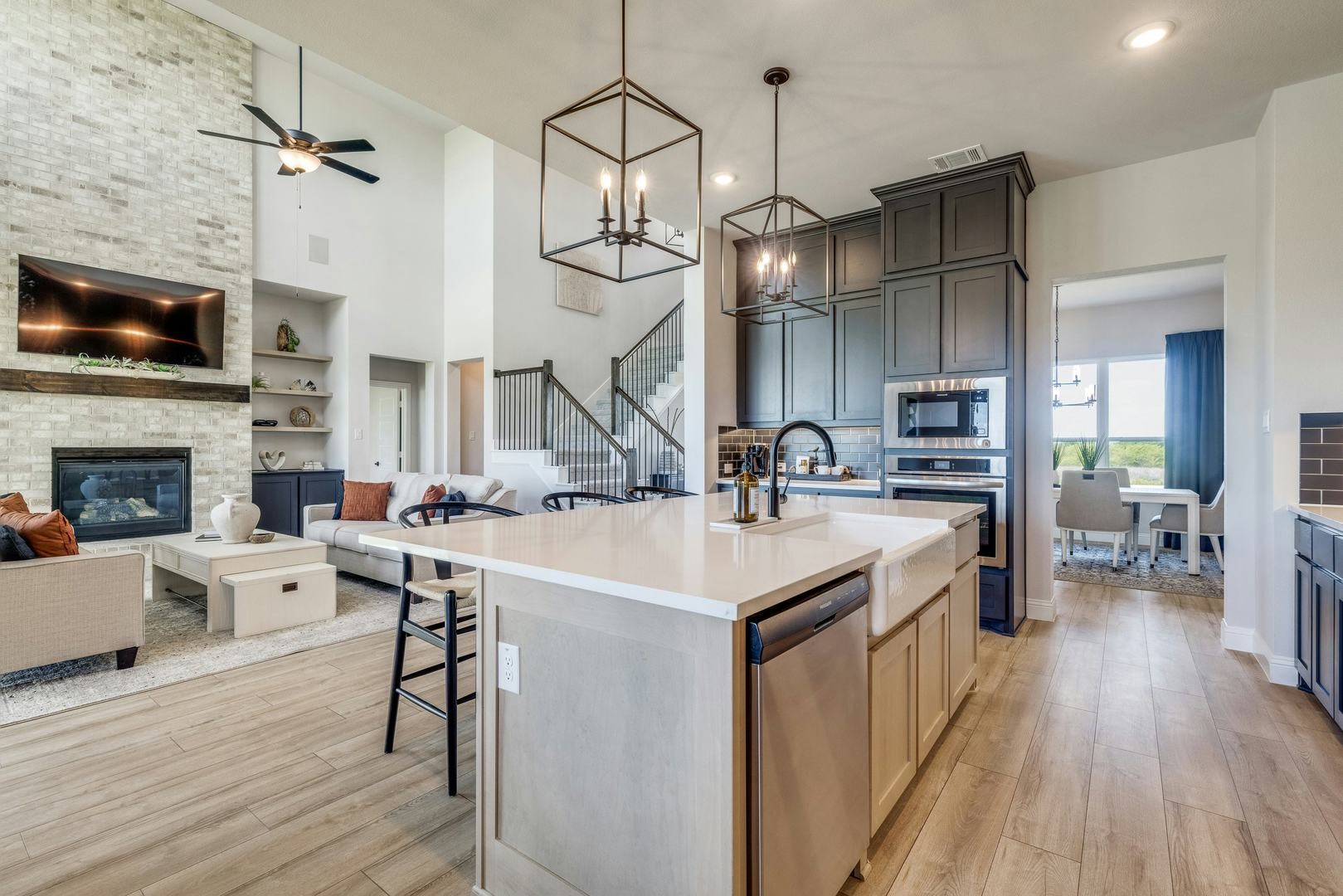 6704 Bassett Lane Mesquite TX 75126