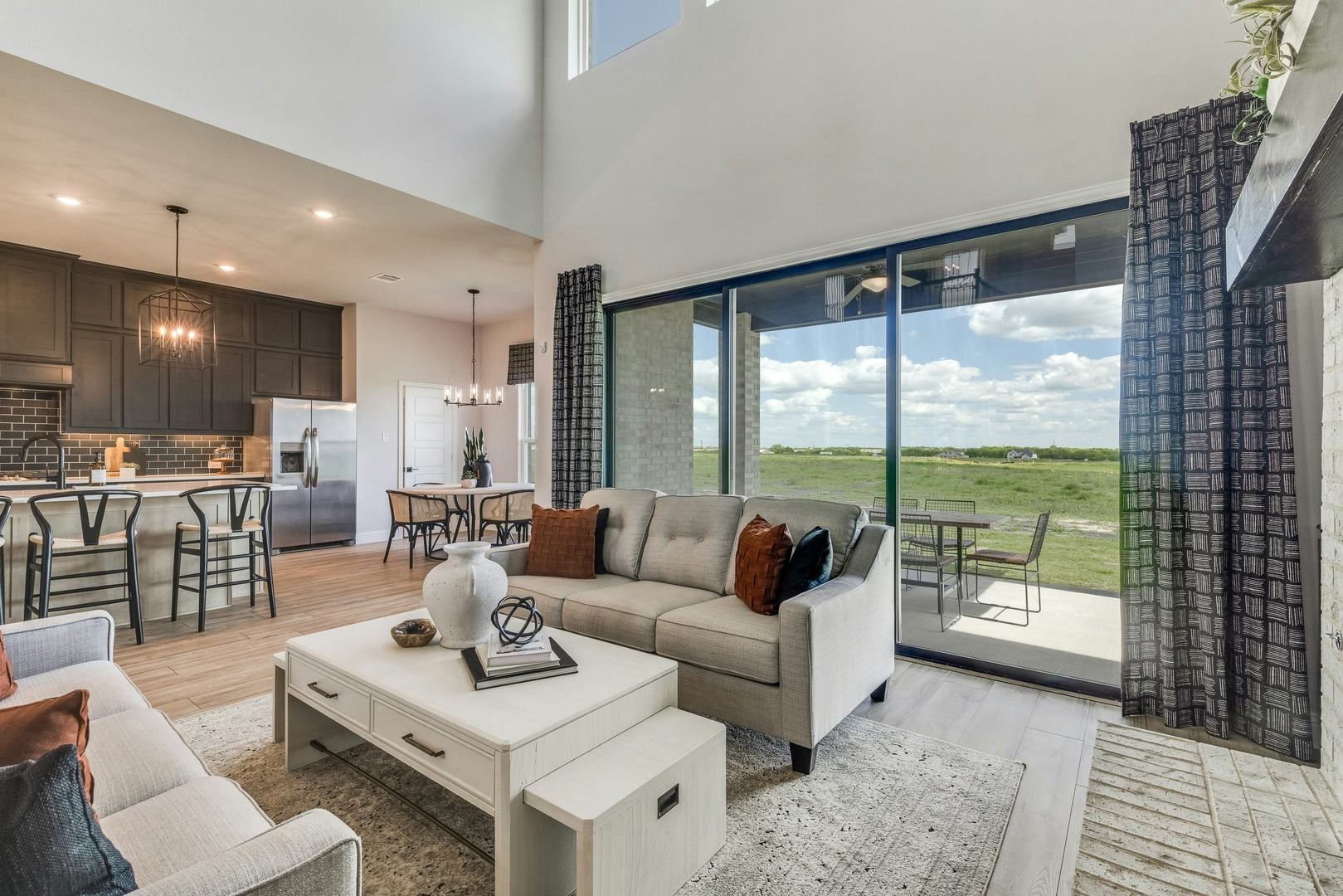 6704 Bassett Lane Mesquite TX 75126