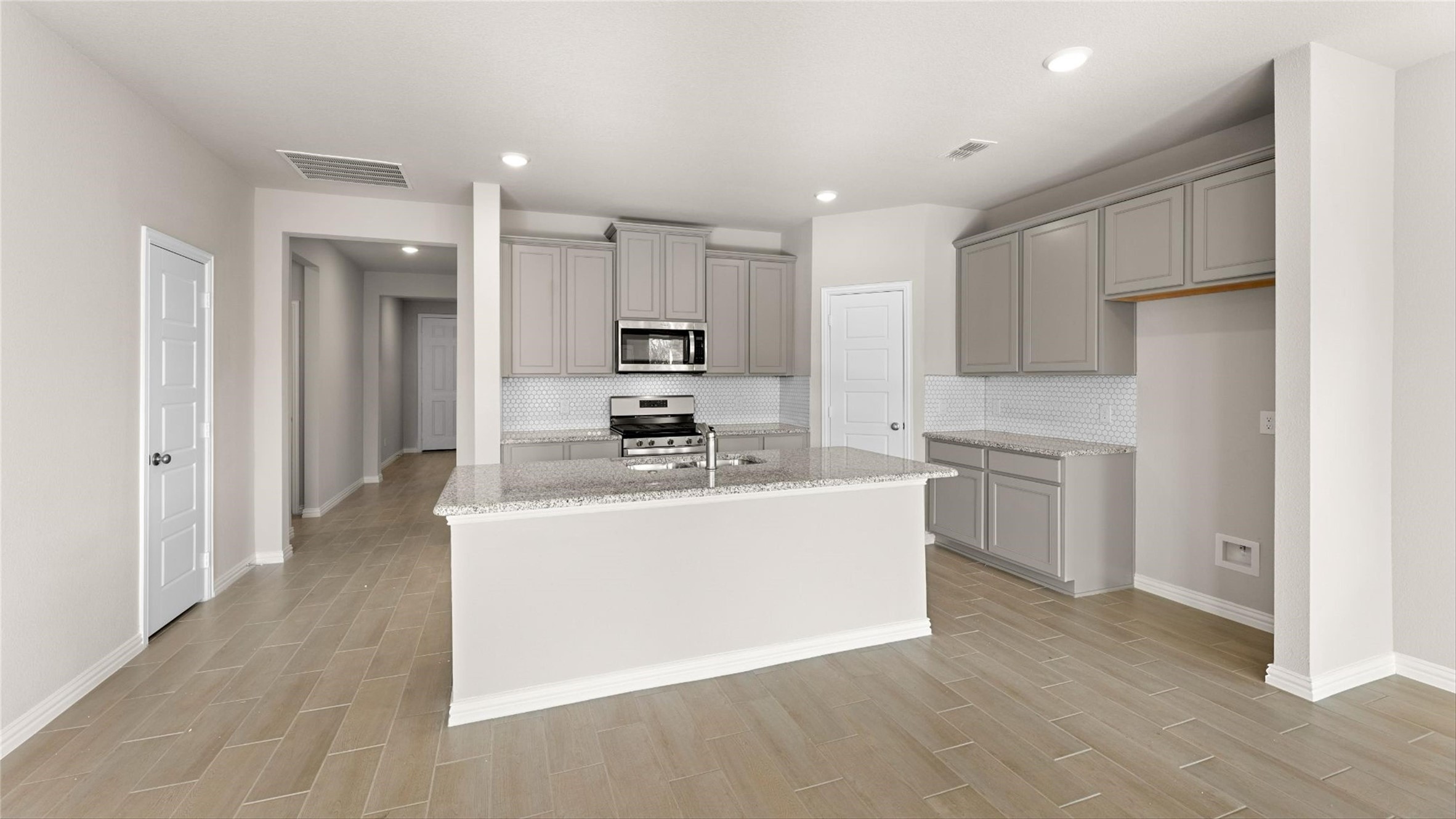 813 Alderwood Red Oak TX 75154