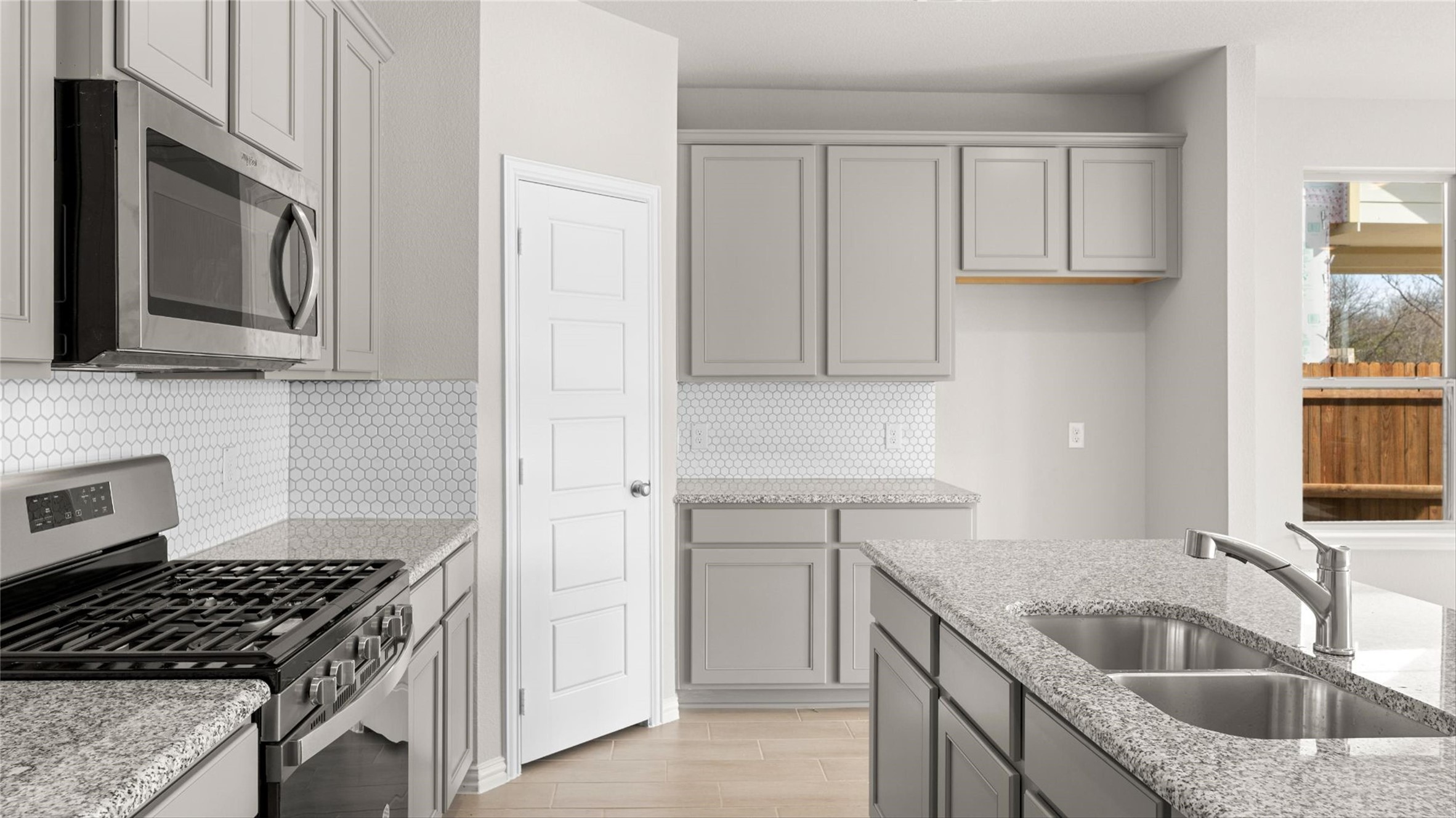 813 Alderwood Red Oak TX 75154