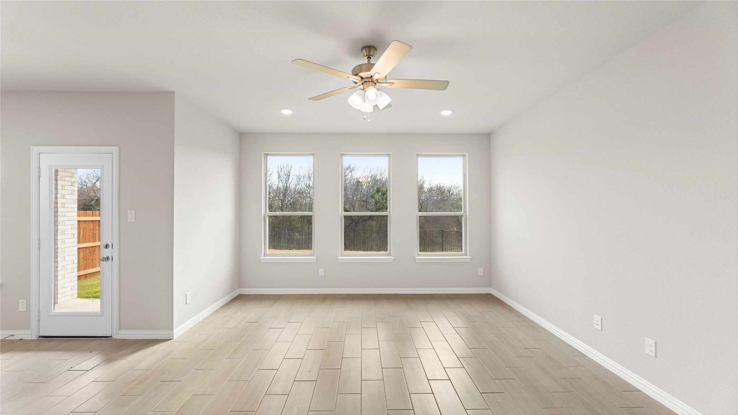 813 Alderwood Red Oak TX 75154