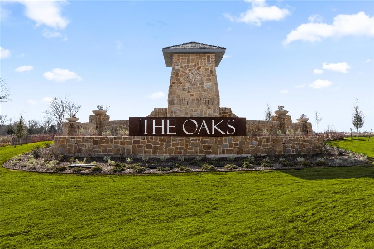 813 Alderwood Red Oak TX 75154