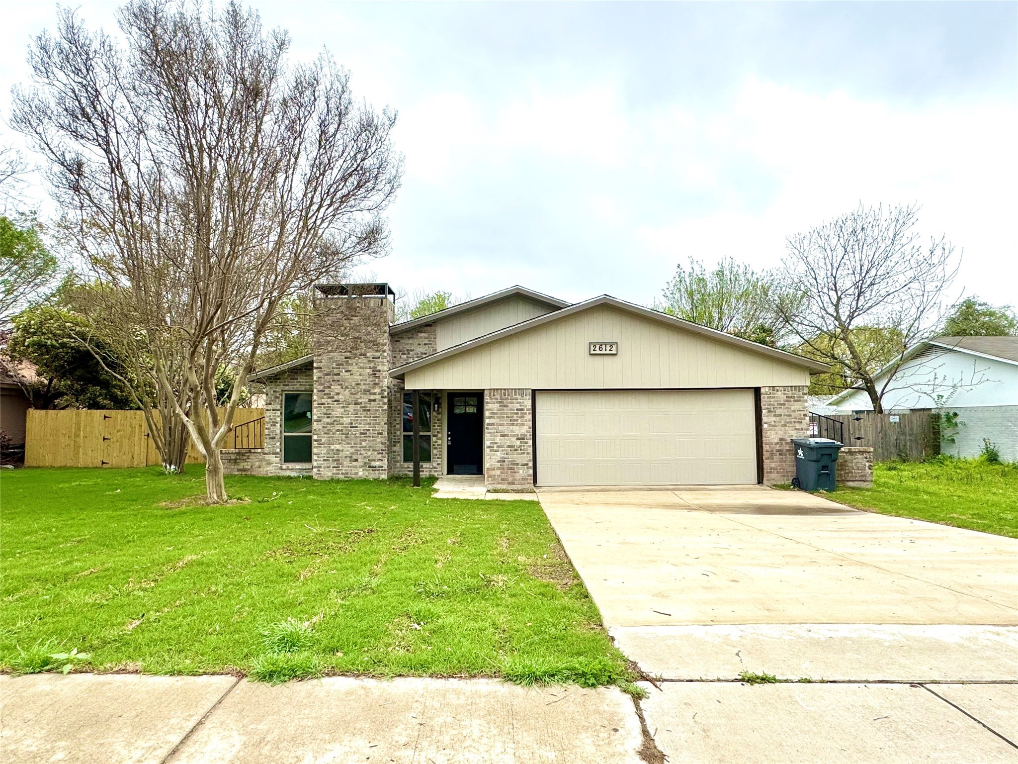 2612 S Center Street Arlington TX 76014