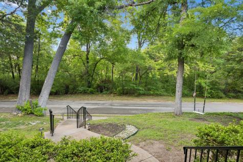 10572 Creekmere Drive Dallas TX 75218