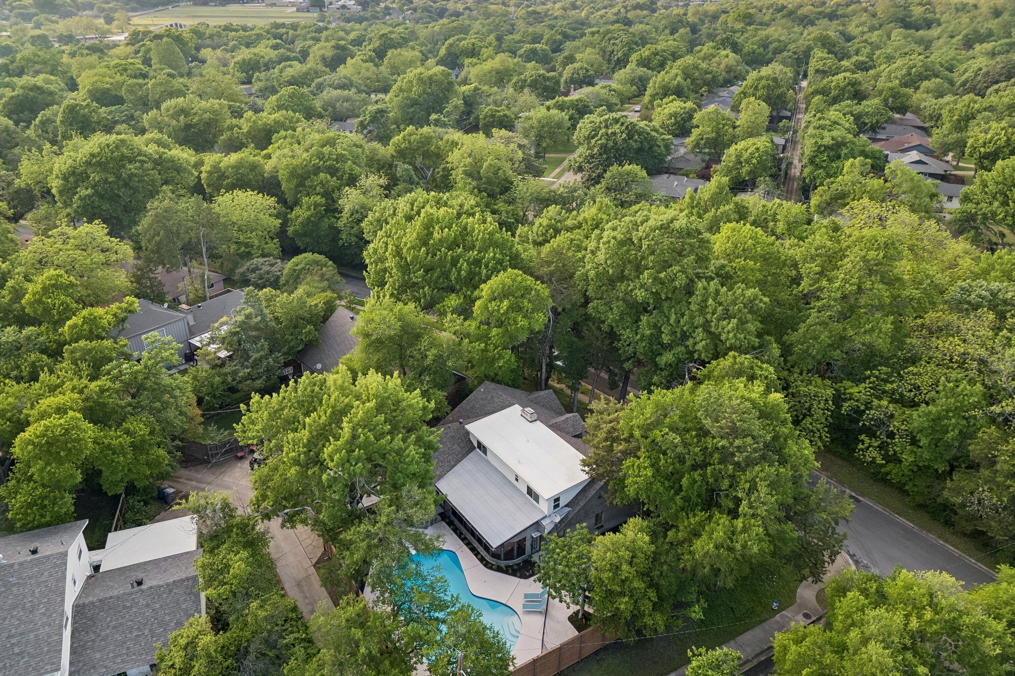 10572 Creekmere Drive Dallas TX 75218