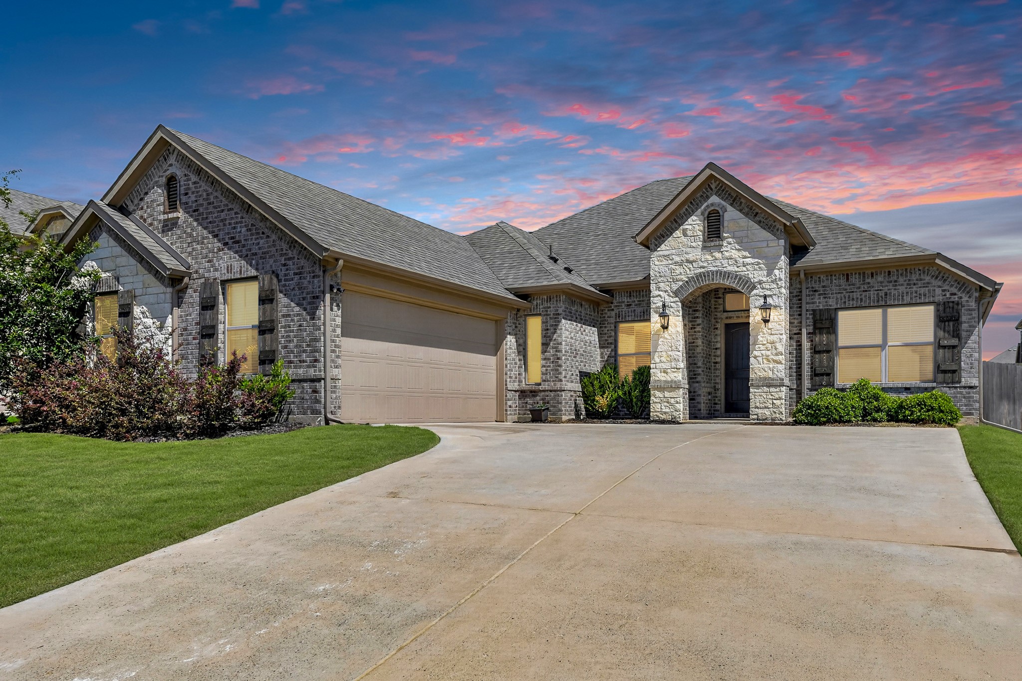 136 Gleeson Drive Red Oak TX 75154