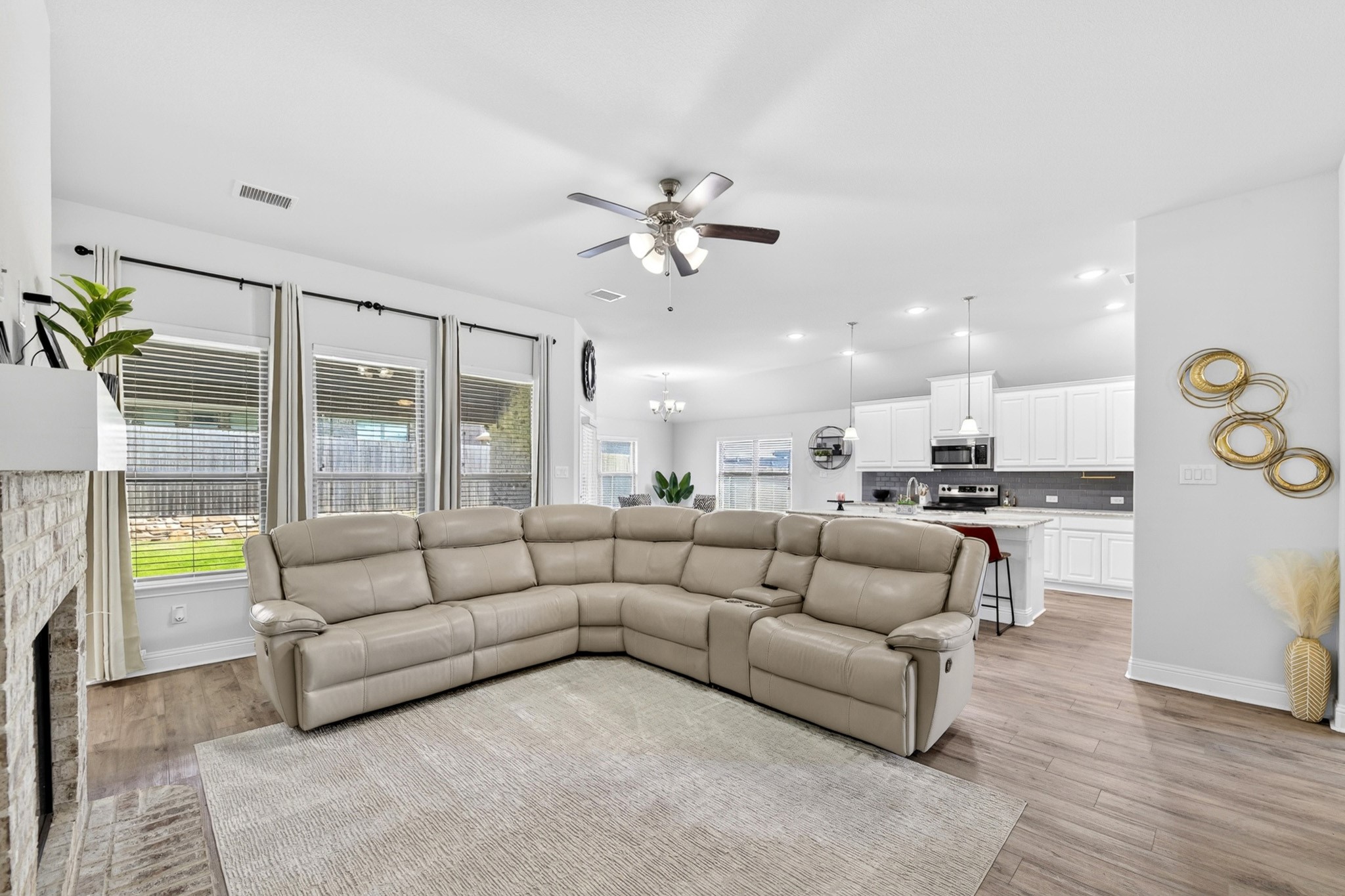136 Gleeson Drive Red Oak TX 75154