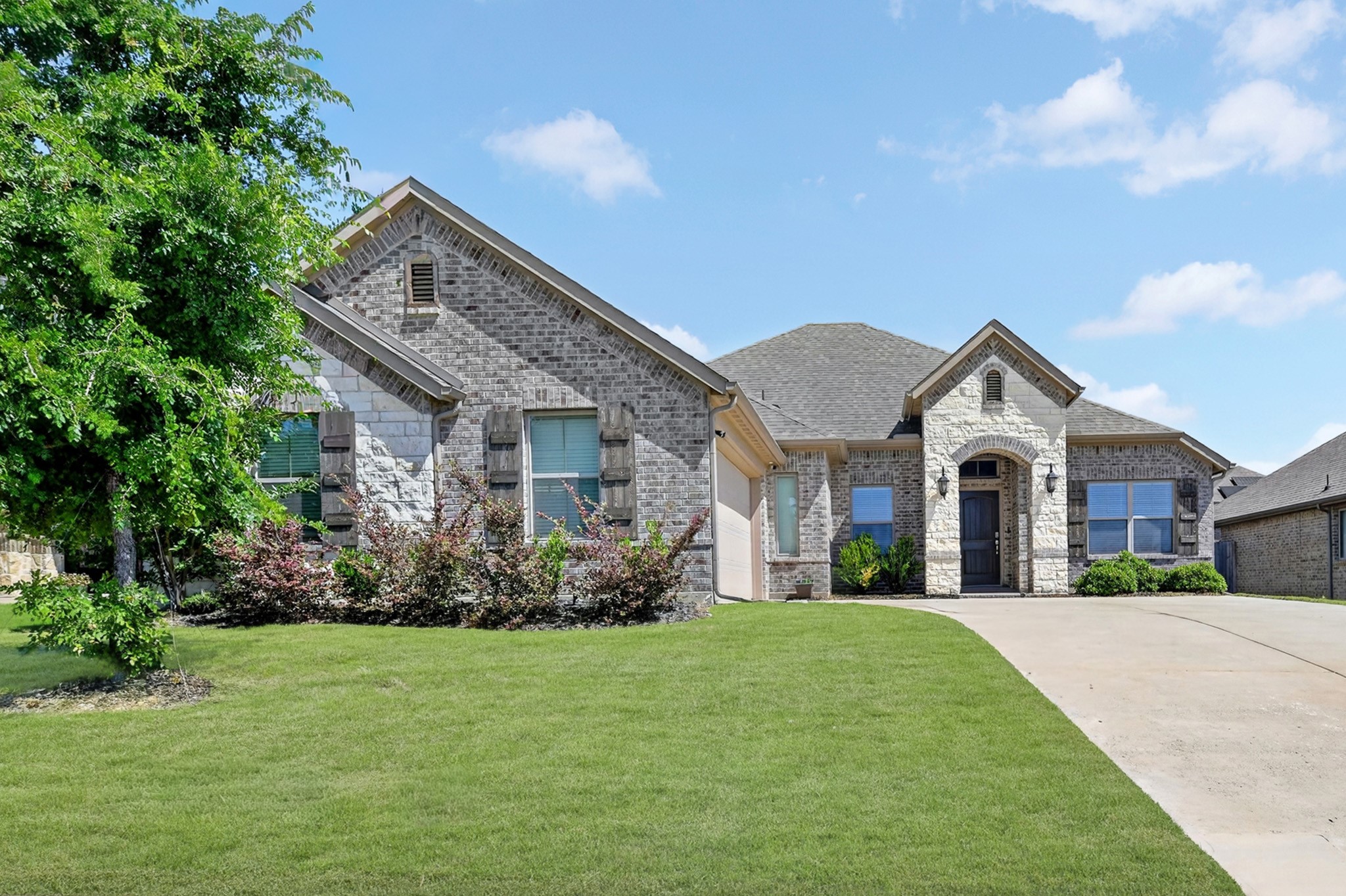 136 Gleeson Drive Red Oak TX 75154
