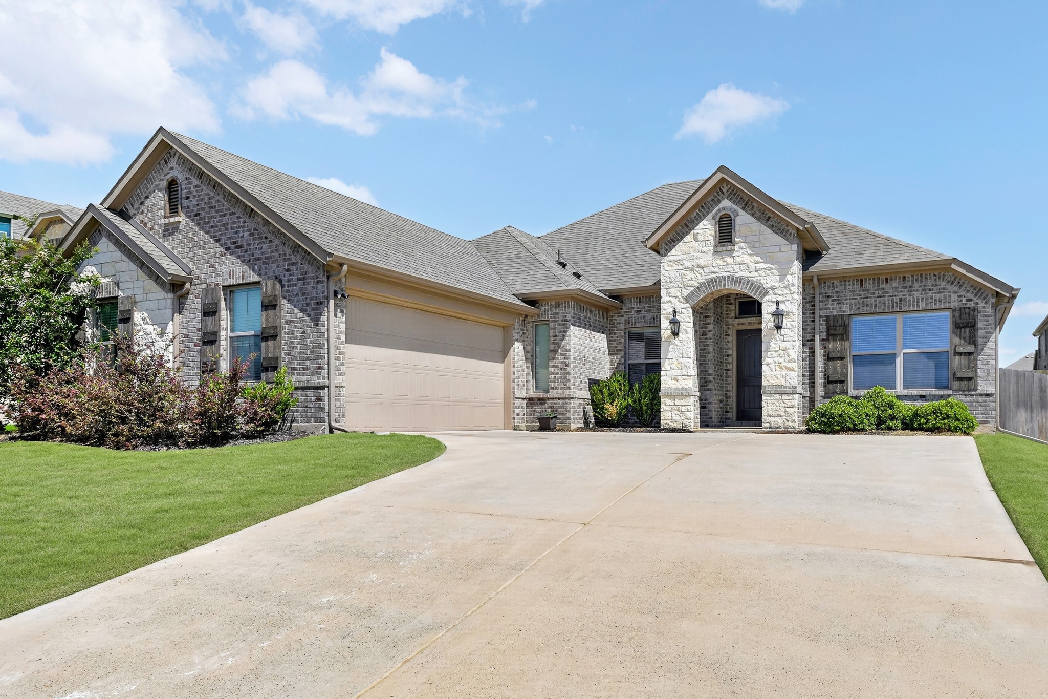 136 Gleeson Drive Red Oak TX 75154