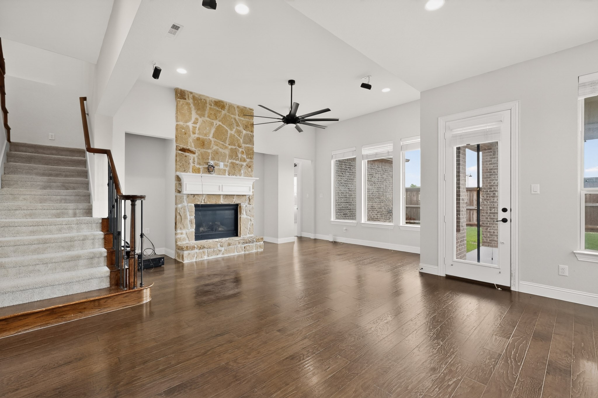 5901 The Esplanade Drive Mckinney TX 75070
