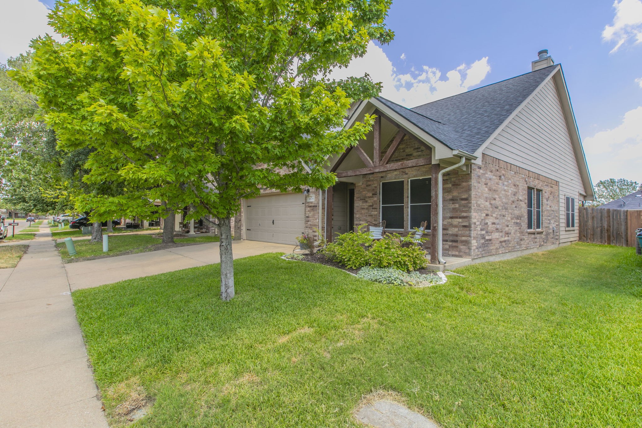 1630 Hillside Drive Waxahachie TX 75165