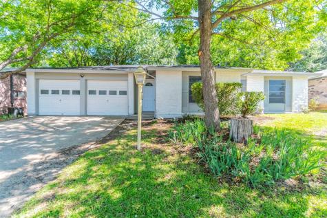 1813 Redwood Street Arlington TX 76014