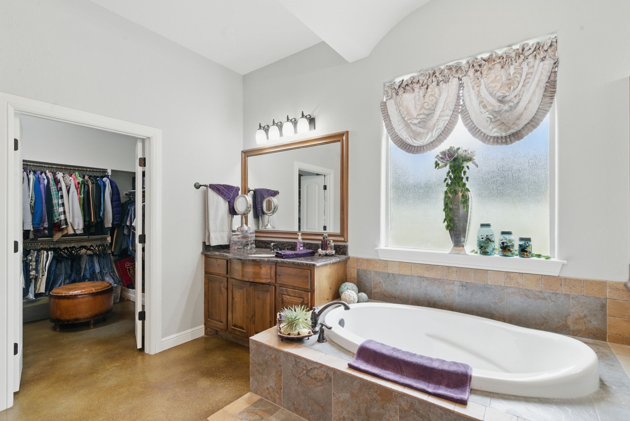 565 Ridgeway Drive Bluff Dale TX 76433