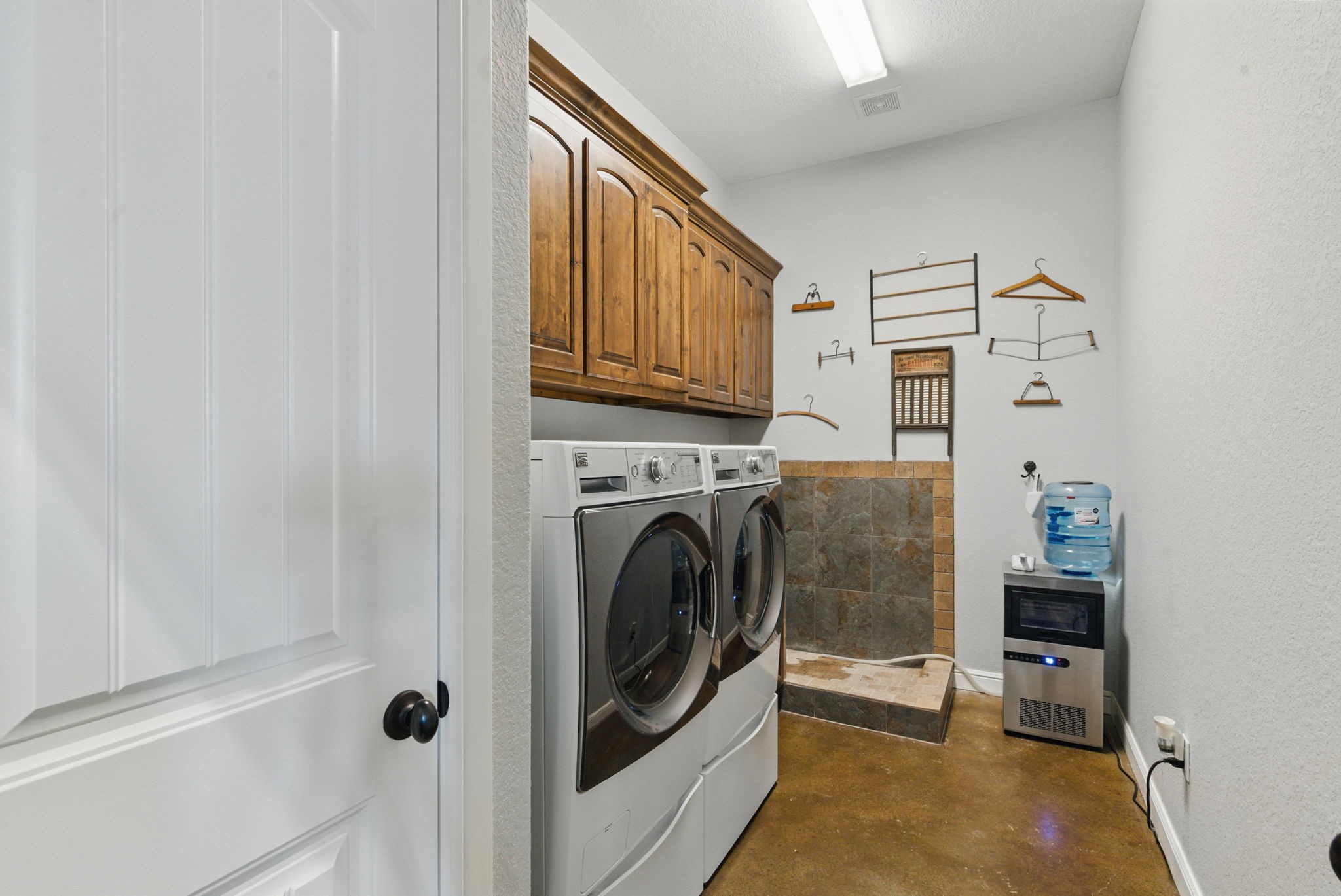 565 Ridgeway Drive Bluff Dale TX 76433
