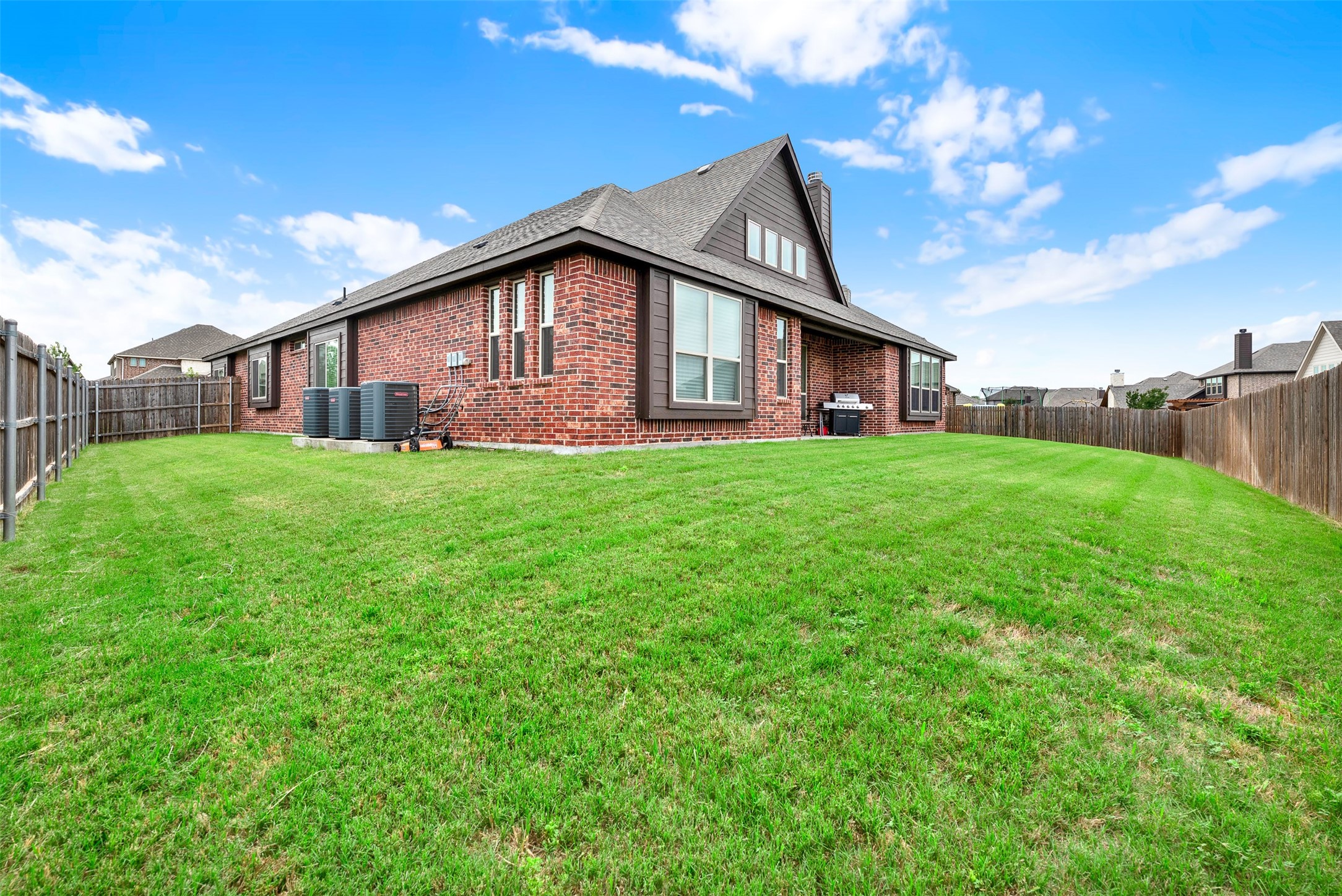 2413 Turning Leaf Lane Midlothian TX 76065