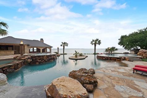 1612 S Lakeshore Drive Rockwall TX 75087