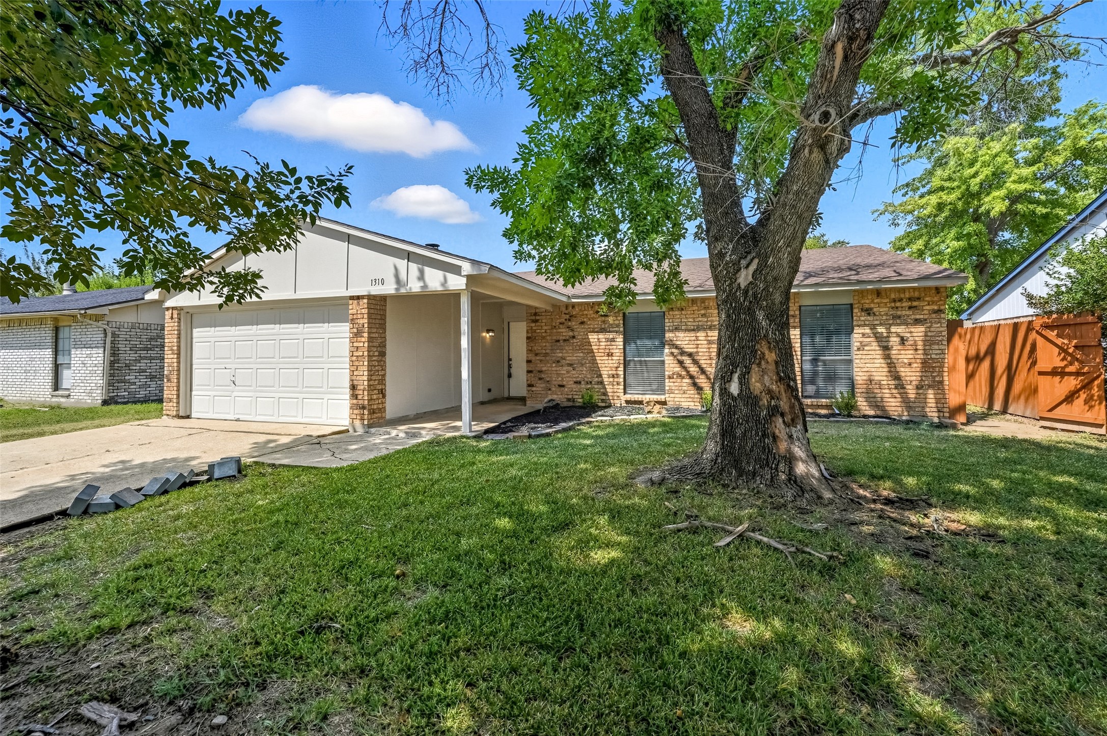 1310 California Trail Grand Prairie TX 75052